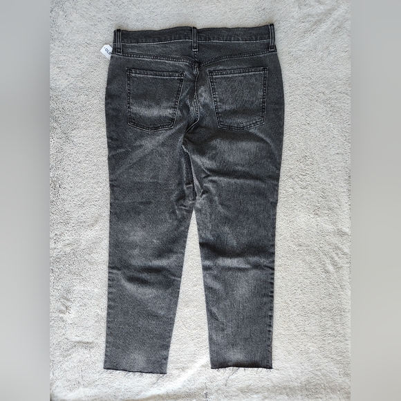 NWT High-rise Boyfriend Jean - Picture 3 of 4
